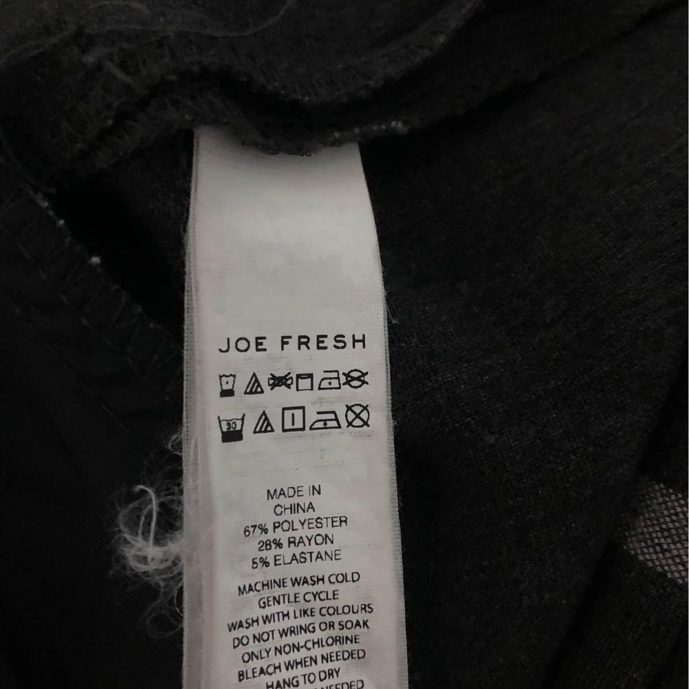 XL Joe Fresh Black Pin Stripped Dress 21” waist 34” length 20” pit-pit C3624 - Picture 5 of 6